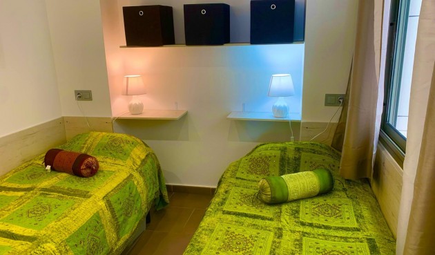 Resale - Apartment -
Guardamar del Segura - Pueblo