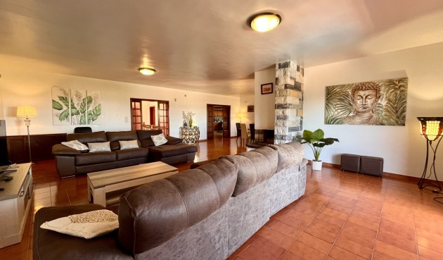 Resale - Villa -
La Nucía - Costa Blanca