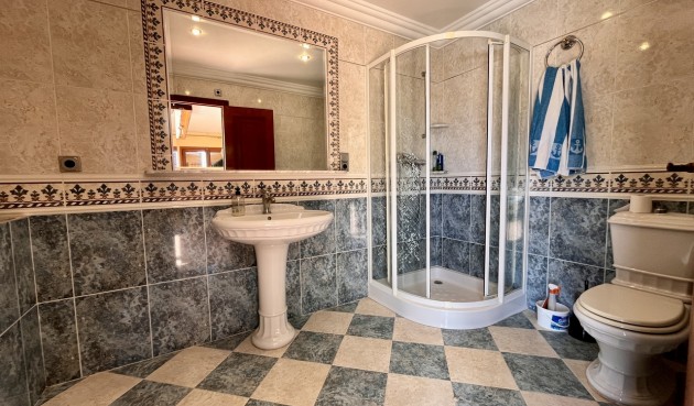 Resale - Villa -
La Nucía - Costa Blanca