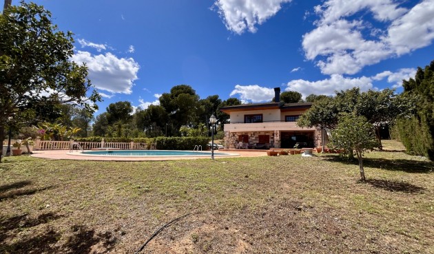 Resale - Villa -
La Nucía - Costa Blanca