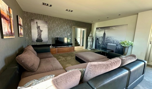 Resale - Villa -
Yecla - Inland