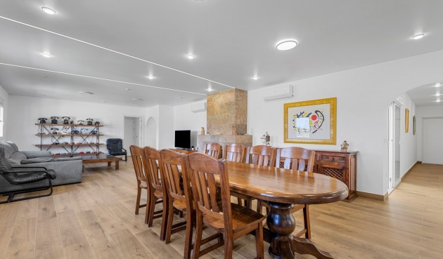 Resale - Villa -
Los Montesinos - Costa Blanca