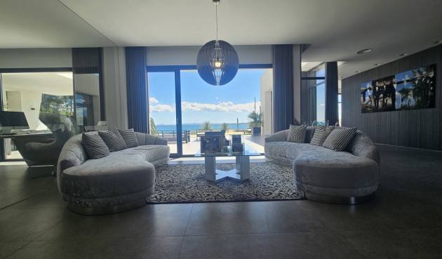 Resale - Villa -
Cabo Roig - Costa Blanca