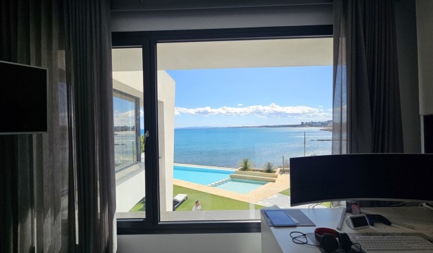 Resale - Villa -
Cabo Roig - Costa Blanca