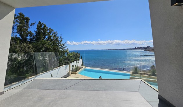 Resale - Villa -
Cabo Roig - Costa Blanca