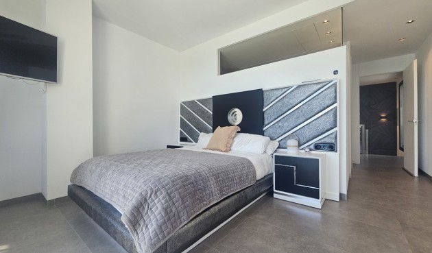 Resale - Villa -
Cabo Roig - Costa Blanca