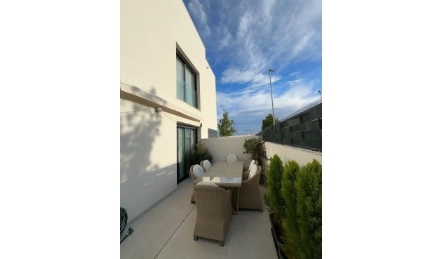 Reventa - Villa -
Benijofar