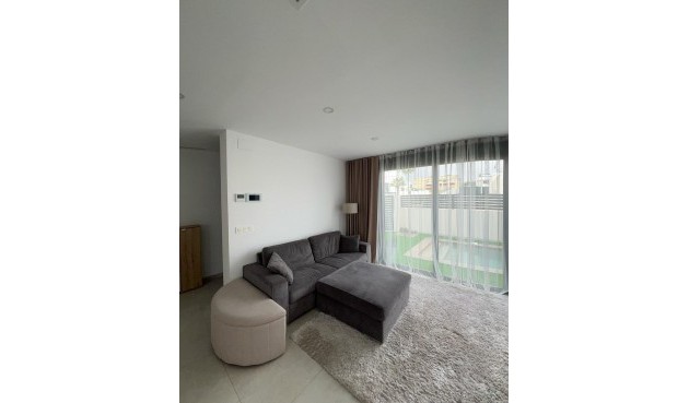 Reventa - Villa -
Benijofar