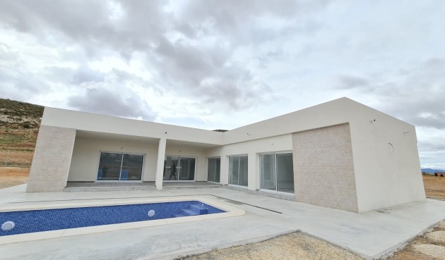 Brukt - Villa -
Torre Del Rico - Inland