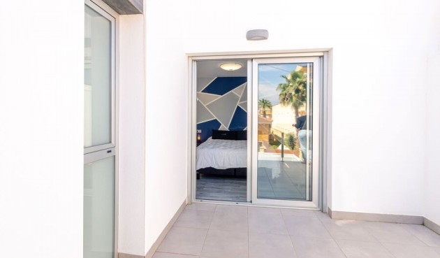 Resale - Villa -
Daya Vieja - Costa Blanca