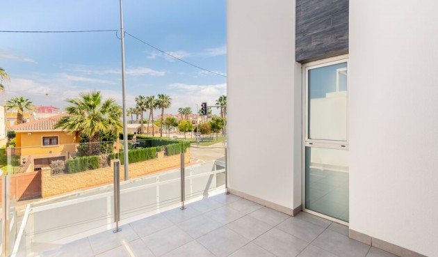 Resale - Villa -
Daya Vieja - Costa Blanca
