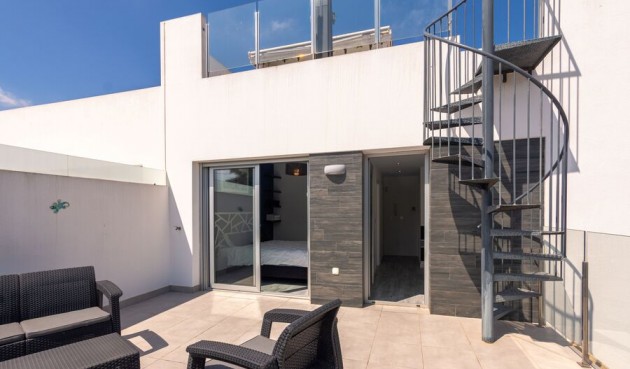 Resale - Villa -
Daya Vieja - Costa Blanca