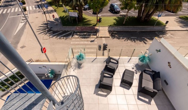 Resale - Villa -
Daya Vieja - Costa Blanca