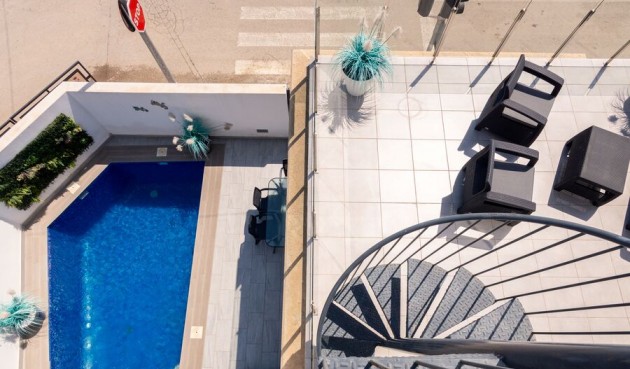 Resale - Villa -
Daya Vieja - Costa Blanca