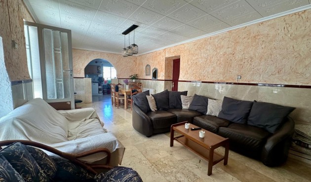 Resale - Villa -
Torre Del Rico - Inland