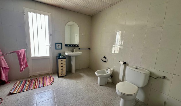 Resale - Villa -
Torre Del Rico - Inland