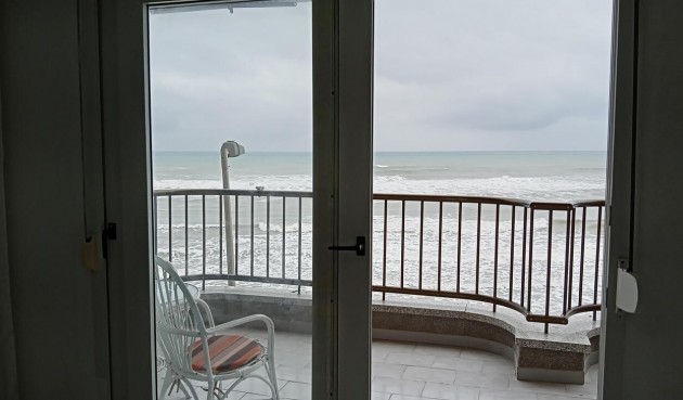 Resale - Apartment -
Torrevieja - PLAYA LOS LOCOS