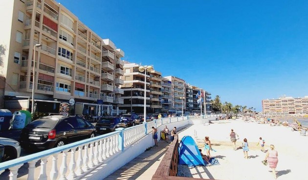 Resale - Apartment -
Torrevieja - PLAYA LOS LOCOS