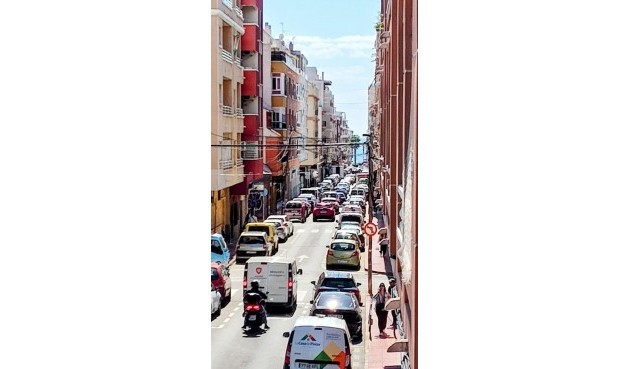 Resale - Apartment -
Torrevieja - Playa de los Locos