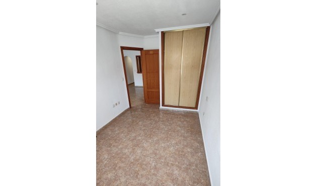 Resale - Apartment -
Torrevieja - Playa de los Locos
