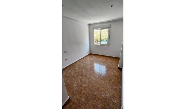 Resale - Apartment -
Torrevieja - Playa de los Locos