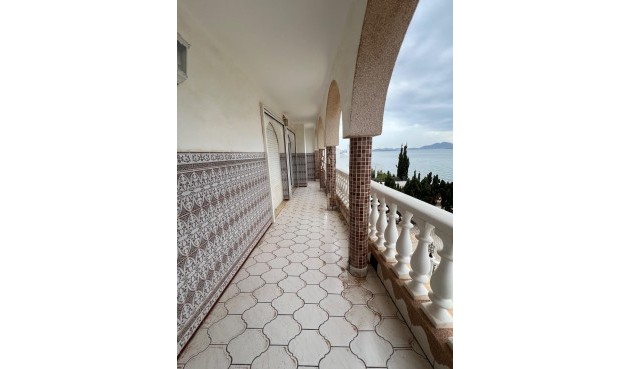 Resale - Villa -
La Manga del Mar Menor - Km 17