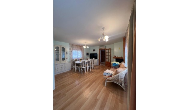 Resale - Villa -
La Manga del Mar Menor - Km 17