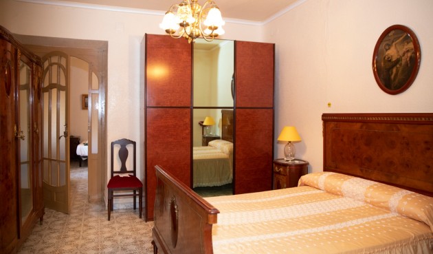 Resale - Villa -
Yecla - Inland