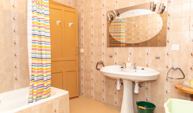 Resale - Villa -
Yecla - Inland