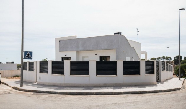 Resale - Villa -
Pinar de Campoverde - LOS ROMEROS