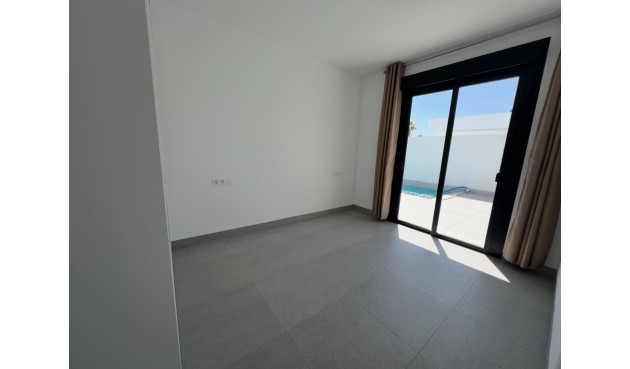 Resale - Villa -
Torre Pacheco - Inland