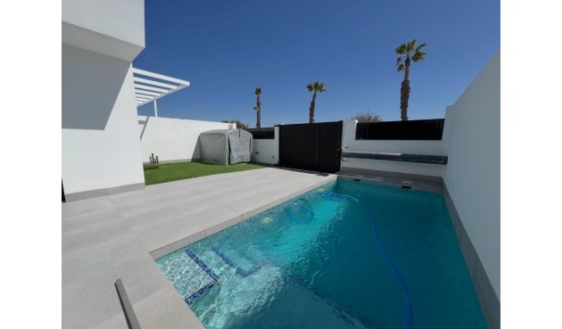 Resale - Villa -
Torre Pacheco - Inland