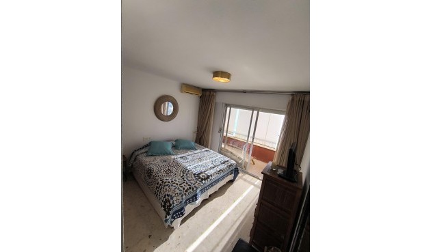 Resale - Apartment -
Torrevieja - Las Piscinas Naturales