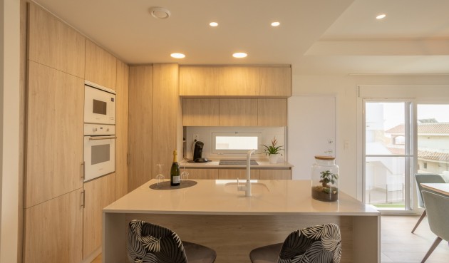 Resale - Apartment -
San Miguel de Salinas - Inland