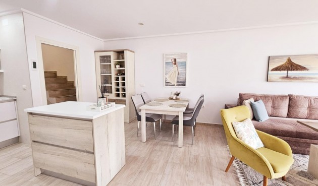 Reventa - Duplex -
Torrevieja - La Siesta