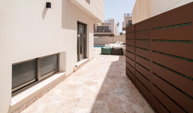 Brukt - Villa -
Orihuela Costa - Costa Blanca