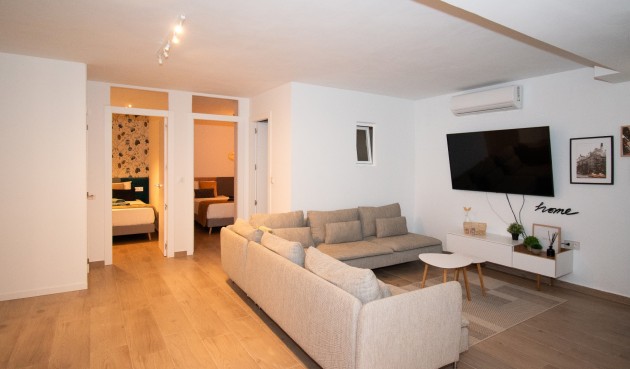 Brukt - Villa -
Orihuela Costa - Costa Blanca