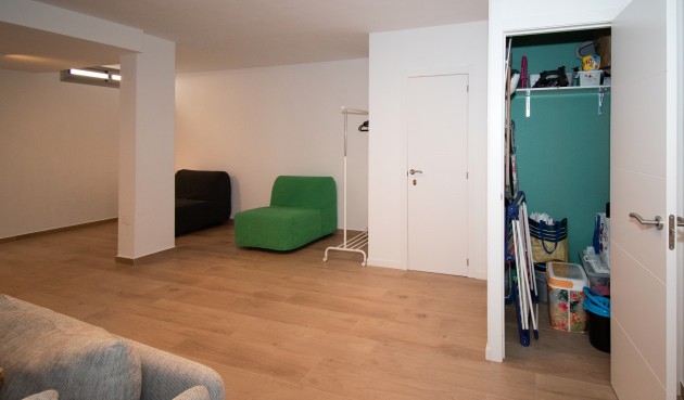 Brukt - Villa -
Orihuela Costa - Costa Blanca