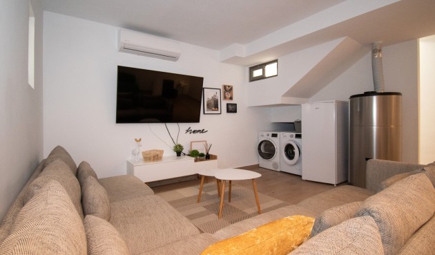 Brukt - Villa -
Orihuela Costa - Costa Blanca