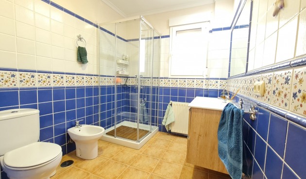 Resale - Villa -
Yecla - Inland