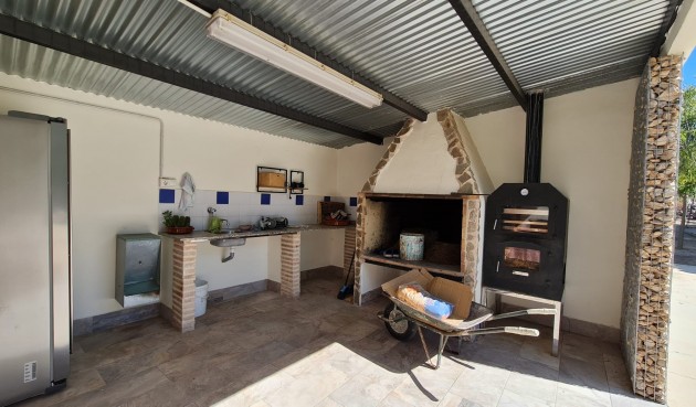 Resale - Villa -
Yecla - Inland