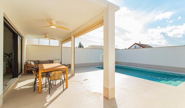 Brukt - Town House -
Torrevieja - La Siesta