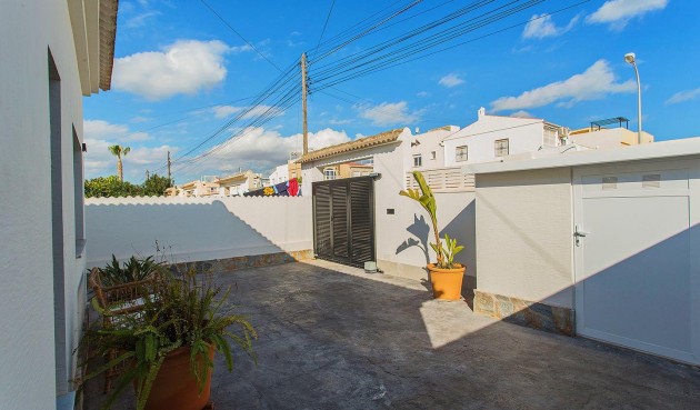 Brukt - Town House -
Torrevieja - La Siesta