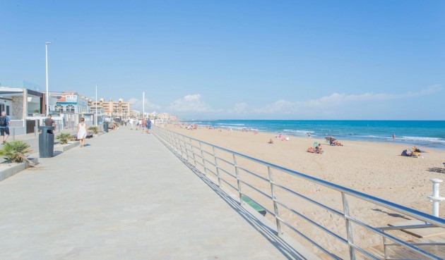 Brukt - Town House -
Torrevieja - La Siesta