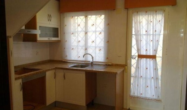 Reventa - Town House -
Torre Pacheco - Inland