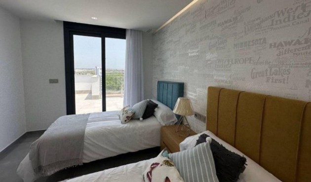 Resale - Villa -
Torrevieja - Los Balcones - Los Altos del Edén