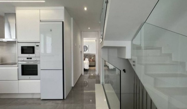 Återförsäljning - Town House -
Torrevieja - Costa Blanca