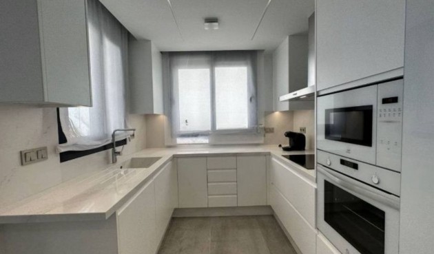 Återförsäljning - Town House -
Torrevieja - Costa Blanca