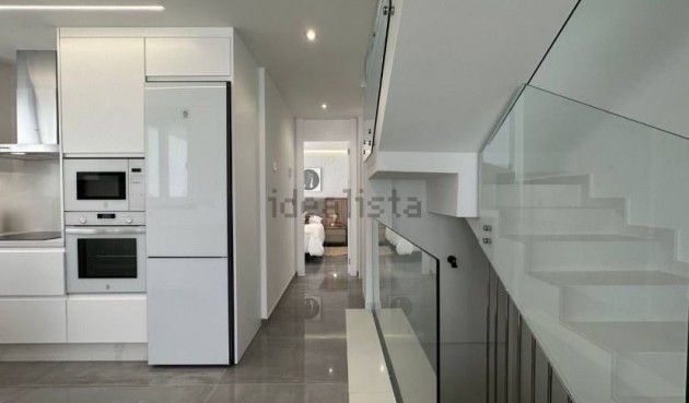 Återförsäljning - Town House -
Torrevieja - Costa Blanca