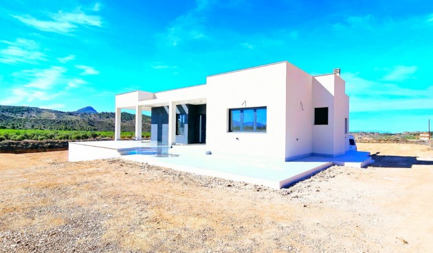 Resale - Villa -
Macisvenda - Inland